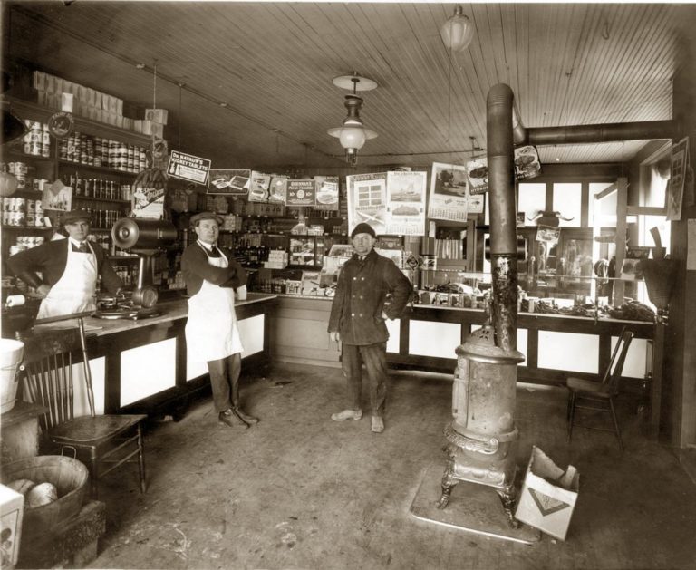 Wood-burning stove heating a grocery store in Detroit (1922)